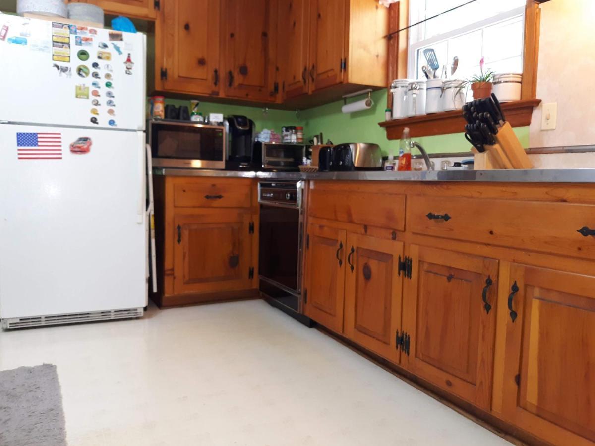 Bed and Breakfast Quiet, Clean House W/ Steel Balls à Richmond Extérieur photo