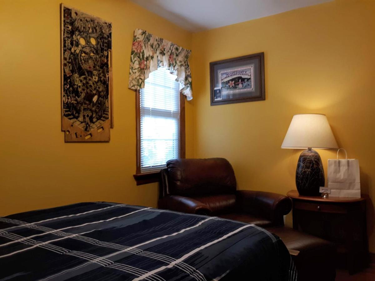 Bed and Breakfast Quiet, Clean House W/ Steel Balls à Richmond Extérieur photo
