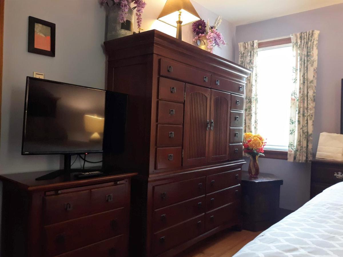 Bed and Breakfast Quiet, Clean House W/ Steel Balls à Richmond Extérieur photo