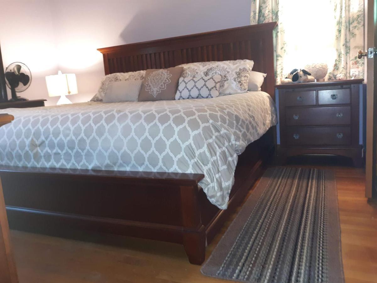 Bed and Breakfast Quiet, Clean House W/ Steel Balls à Richmond Extérieur photo